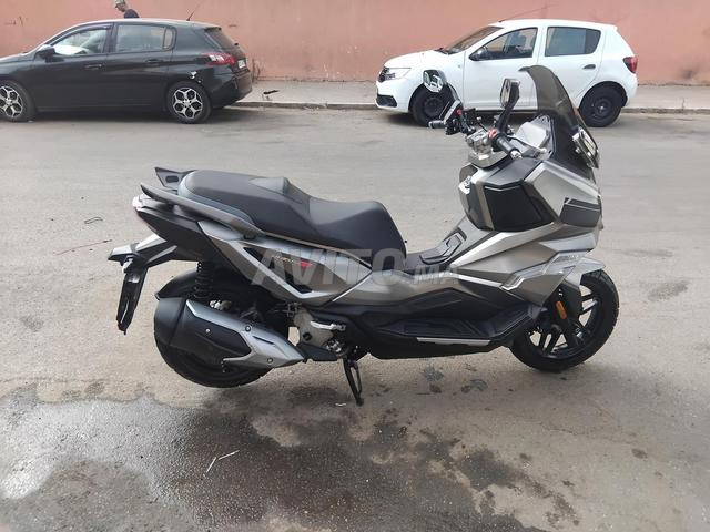 محرك husky 300 سي سي sym - 2