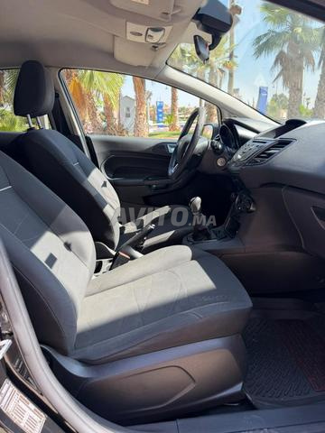Ford Fiesta Diesel Manuelle 2018 à Marrakech - 2