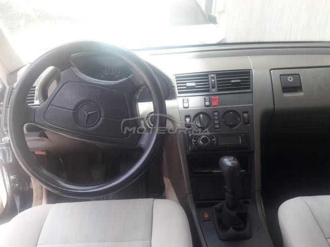 MERCEDES C220