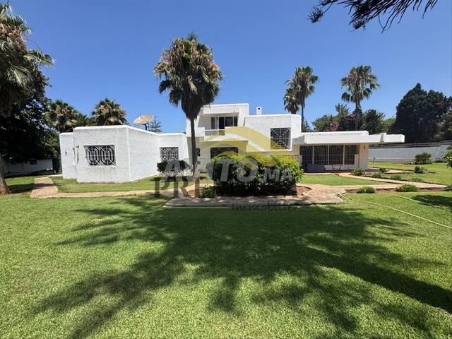 BELLE VILLA A VENDRE AU SOUISSI