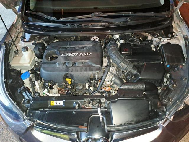 Hyundai Elantra Automatique GLS 2015 - 2