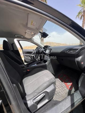 Voiture Peugeot 308 - 2