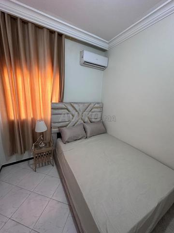 Chambre meublée pour une seule fille - 2
