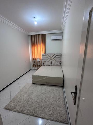 Chambre meublée pour une seule fille