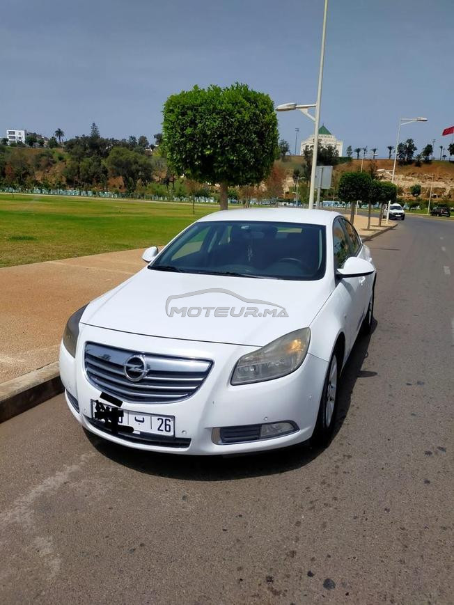 Opel Insignia 2014 très propre à vendre à Rabat 