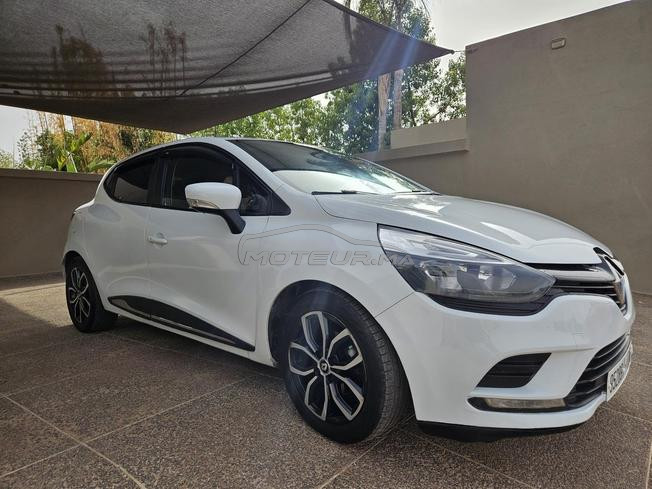 Renault clio 2020 très bon état 