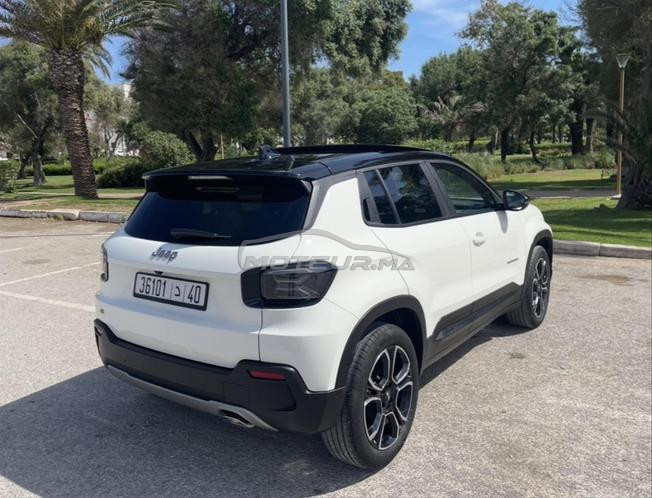 À VENDRE JEEP AVENGER HYBRIDE 