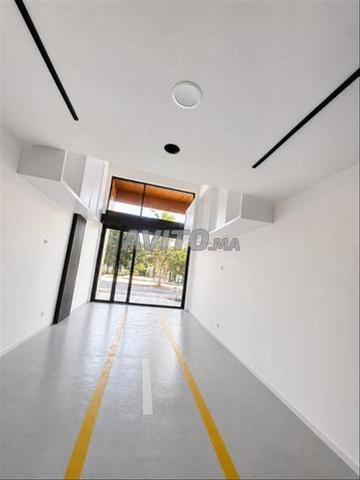 LOCAL COMMERCIAL 86 M2 À VENDRE