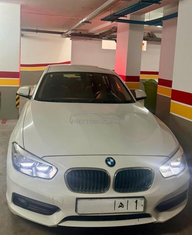 BMW SERIE 1 2018 très bon état 