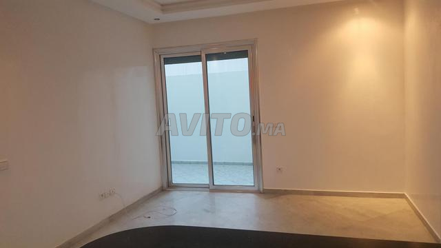 Appartement à louer 50 m² à Casablanca - 2