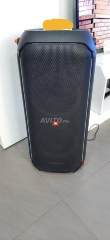 Enceinte JBL Partybox 710 importée de France 800 W