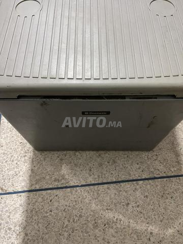 Petite glacière portable fonctionnant sur 220V et 24V - 2