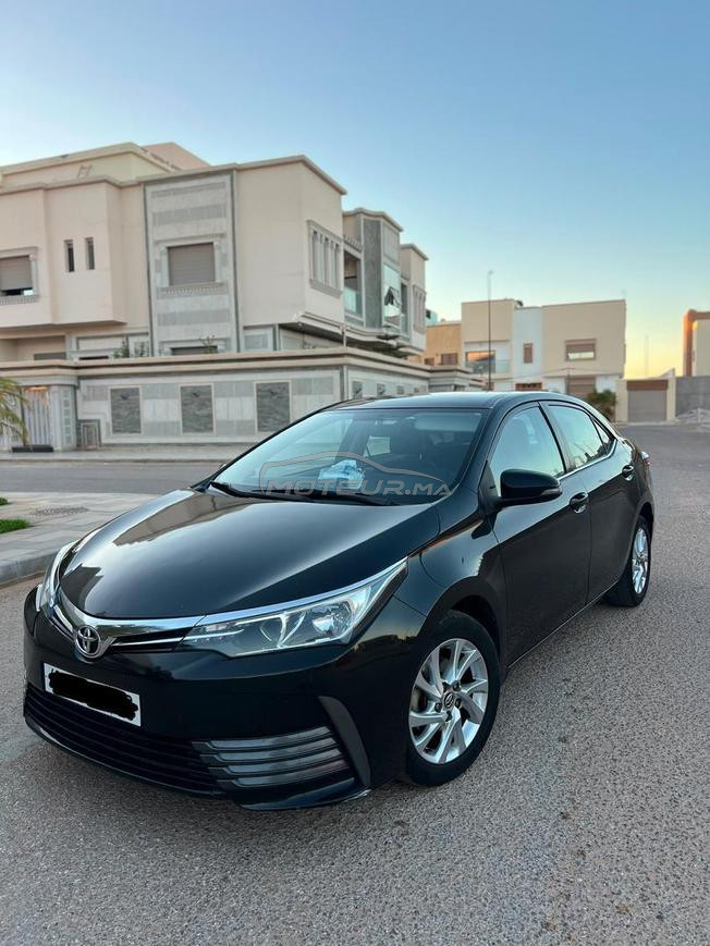 TOYOTA COROLLA 2017
