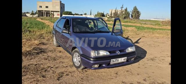 رينو R19 ديزل يدوية 1993 بحالة جيدة جدا - 2