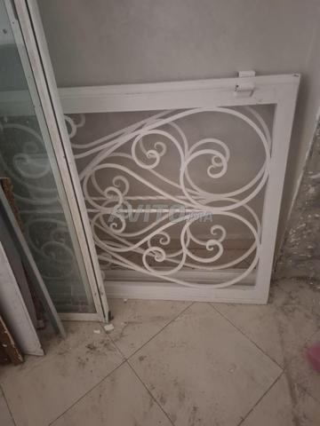 PORTES-COMMODE-COIFFEUSE-TAPIS