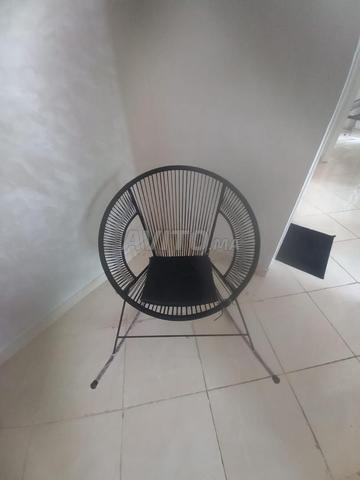 💥 Offre spéciale sur une table et deux chaises - 2