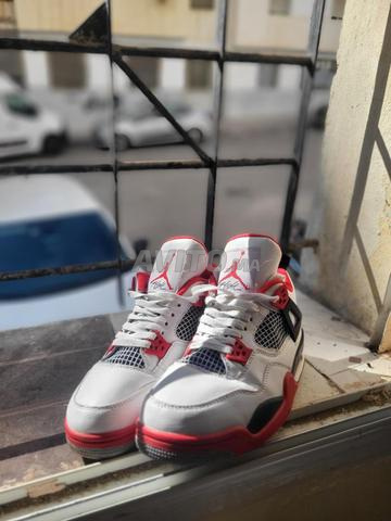 Jordan 4 Fire Red - 2