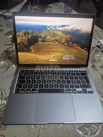 💻 ماك بوك اير 13 بحالة جيدة جداً