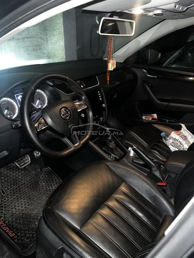 SKODA ICTAVIA AUTOMATIQUE MODÈLE 2020 COMME NEUF