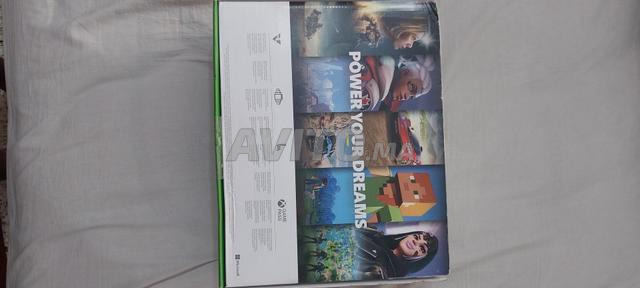 Xbox Series S مستعملة نادراً - 2
