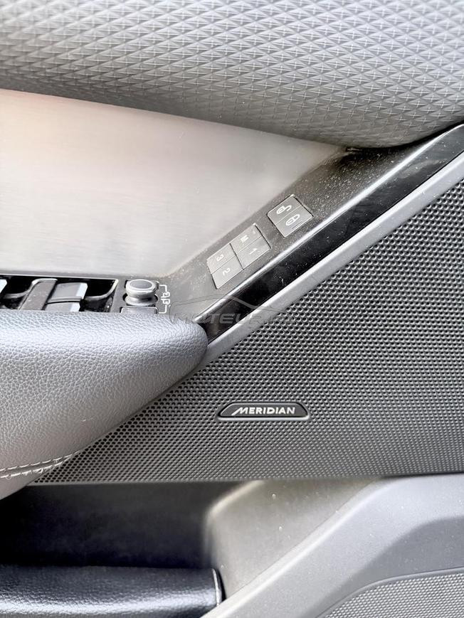 Range Rover Velar 240 ch