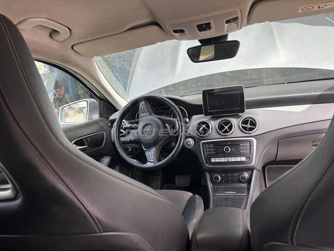 Mercedes-Benz GLA 200d AMG – Très bon état