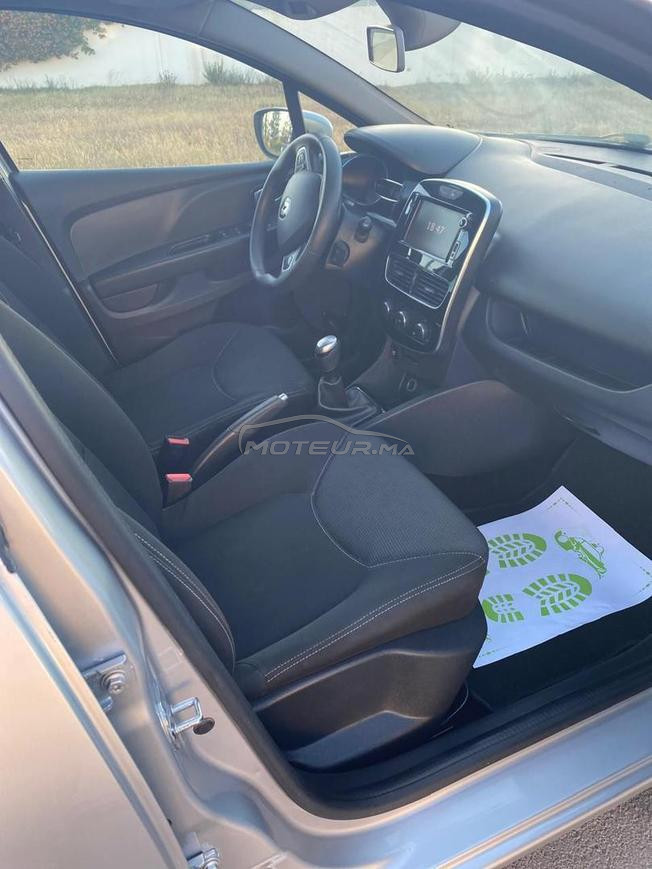 Renault clio 4 diesel modèle 2021 tout option 