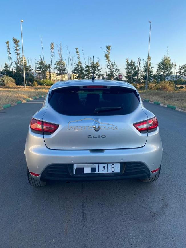 Renault clio 4 diesel modèle 2021 tout option 