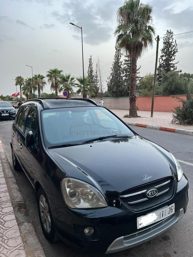 Kia carens