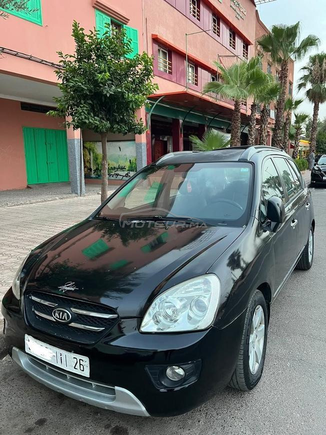 Kia carens