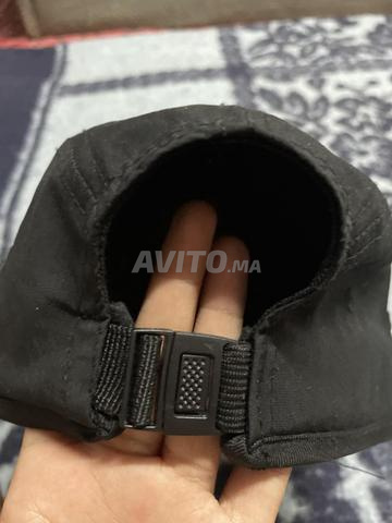 كاسكيت للبيع، القبعة لا تزال نظيفة وجديدة - 2