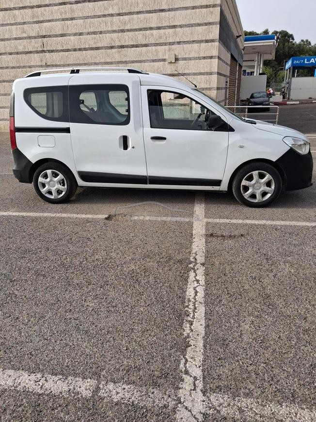 Dacia Dooker 2016 