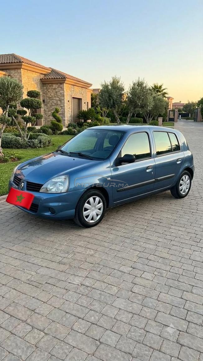 Clio campus tres Bon état 