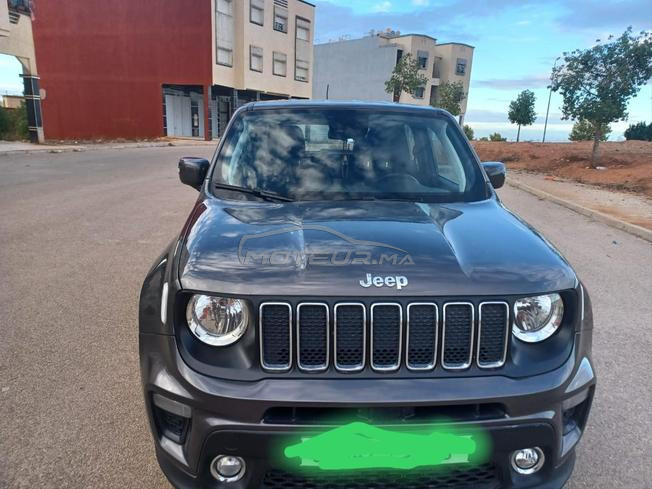 سيارة ممتزة للبيع والثمن قابل للمفاوضة