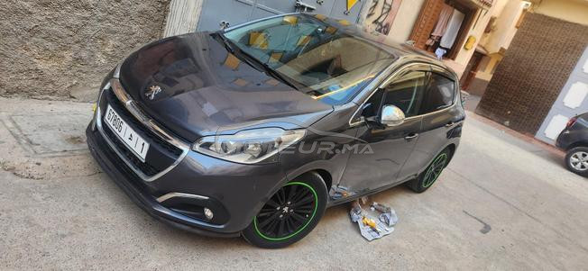 PEUGEOT 208 DIESEL 6CV MODÈLE 2017 TOUT OPTIONS