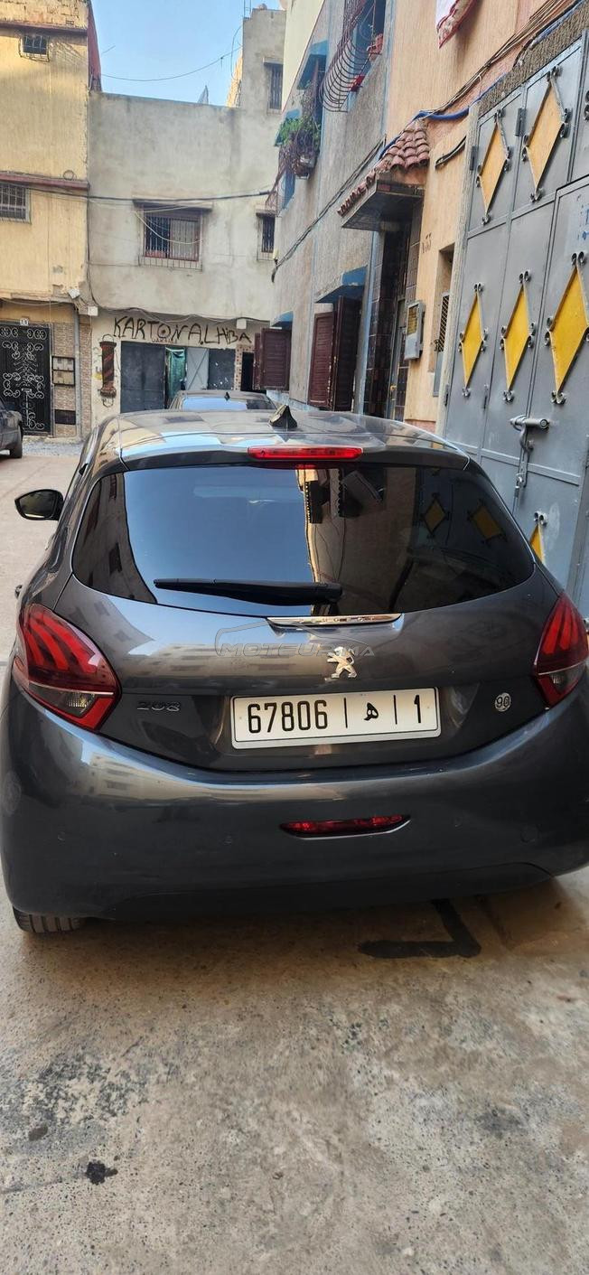 PEUGEOT 208 DIESEL 6CV MODÈLE 2017 TOUT OPTIONS