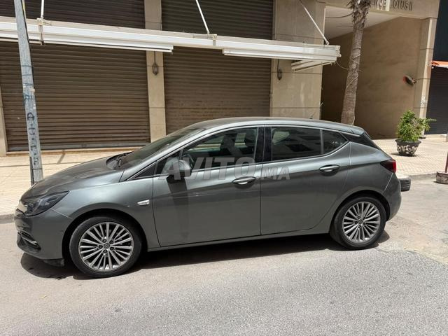 Opel Astra en très bonne état - 2