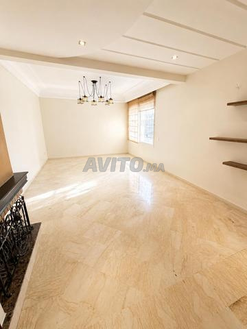 Appartement à louer 2 Chambres salon