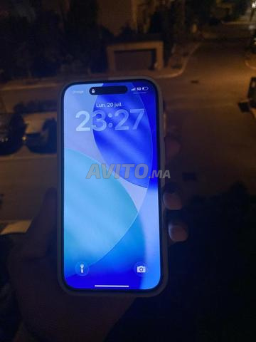 iPhone 15 normal - 2