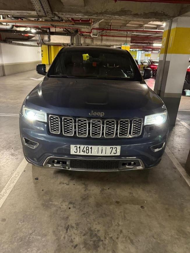 Grand Cherokee a vendre en excellent etat mod 2022