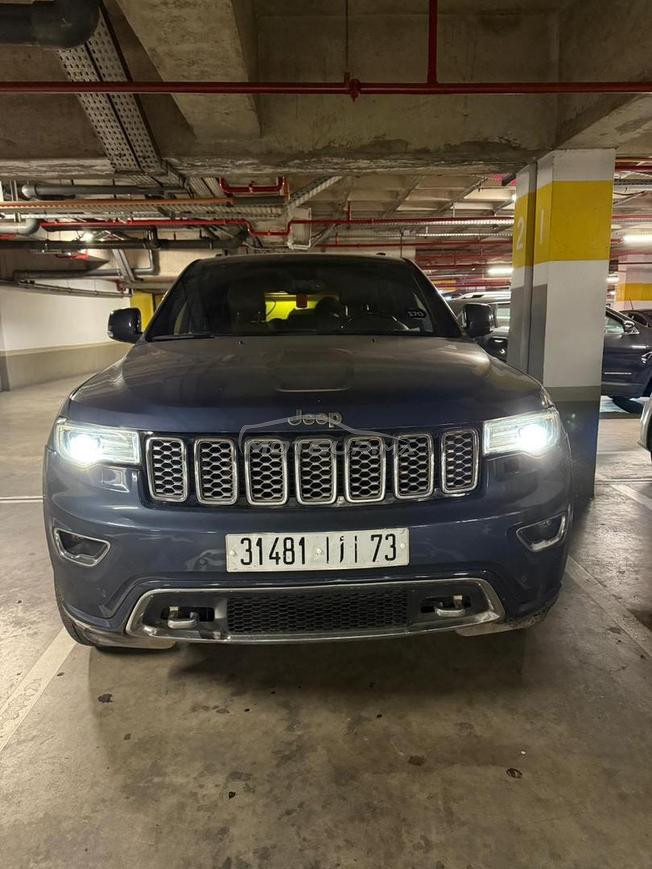Grand Cherokee a vendre en excellent etat mod 2022