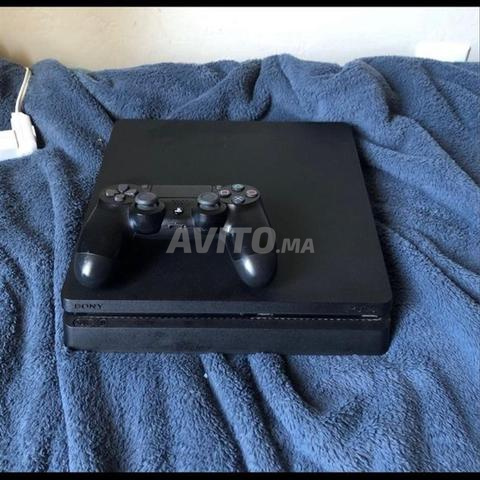 PlayStation 4 - 2