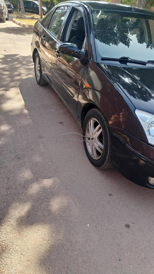 belle voiture economique robuste et conforte