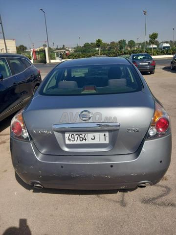 Nissan Altima - 2