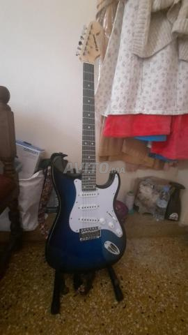 Guitare électrique Stratocaster à vendre