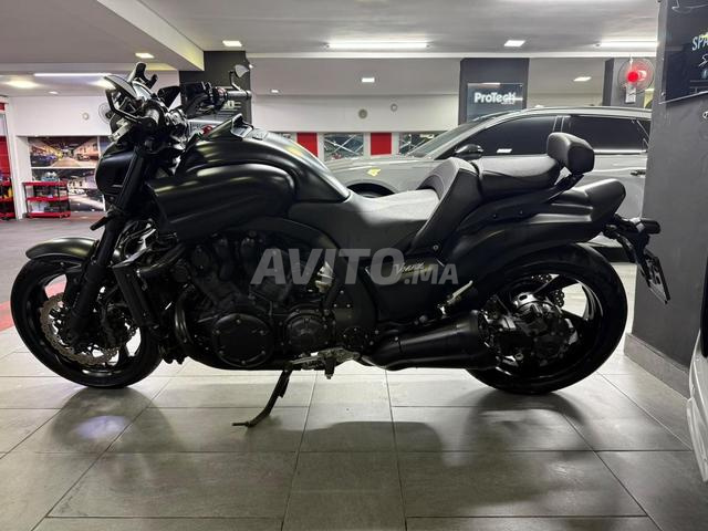 ياماها Vmax 1700 كاملة سوداء