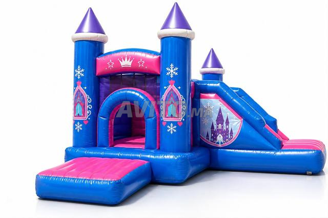 Château Gonflable Neuf pour Enfants - 2