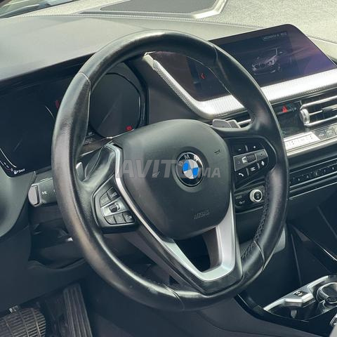 BMW الفئة الأولى LOUNGE 2021 - 2