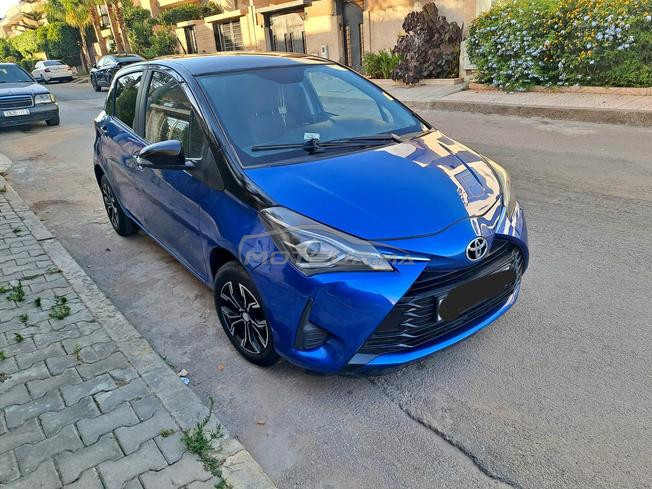 Toyota Yaris 3amera 