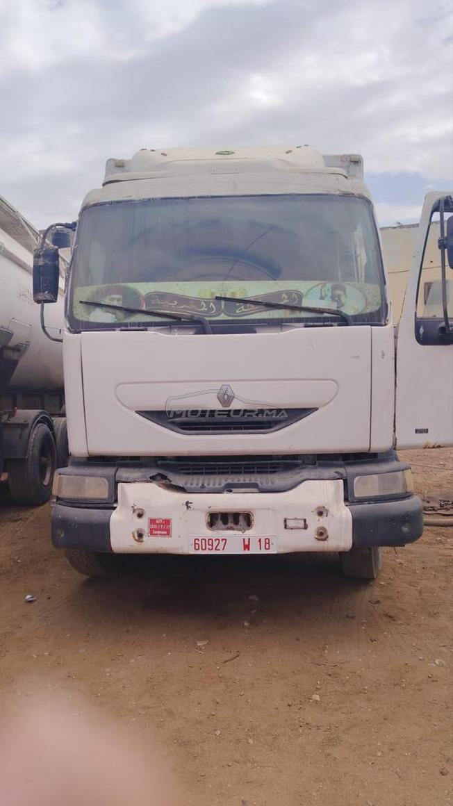 Renault 210 للبيع مع الكوشيط 